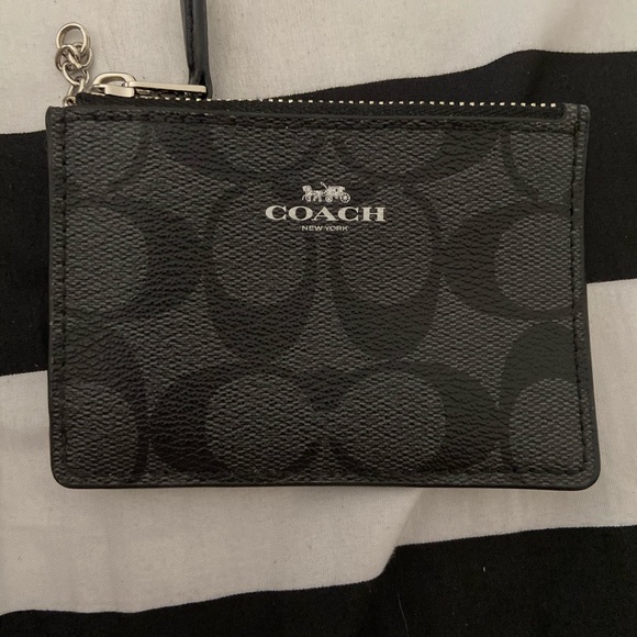 Coach Accessories - Coach keychain/card holder